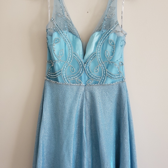Gown size M (6) Juliet Blue shinning dress + Free shawl 💙 - Picture 5 of 12